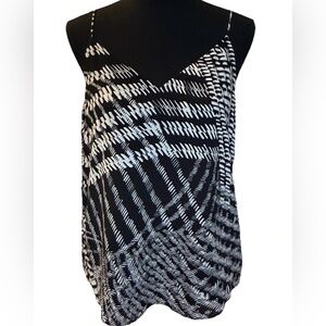 Beautiful Calvin Klein Black & White Sleeveless V-Neck Blouse, Size Small, NWT